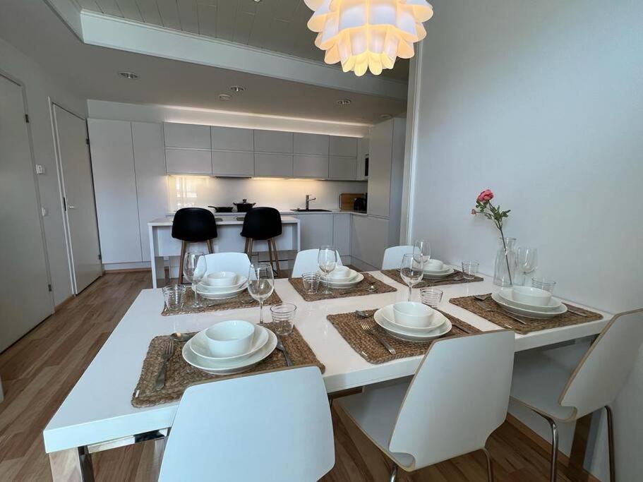 Spacious And Stylish Penthouse In Downtown Rovaniemi Exterior photo